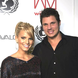 Jessica Simpson, Nick Lachey in Tsunami Benefit Concert - Red Carpet