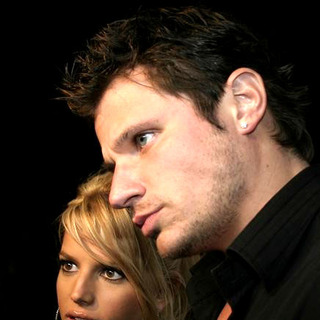 Jessica Simpson, Nick Lachey in Tsunami Benefit Concert - Red Carpet