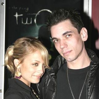 Nicole Richie, DJ AM in The Ring Two Special Screening - Arrivals