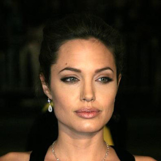 Angelina Jolie in Alexander World Premiere in Los Angeles