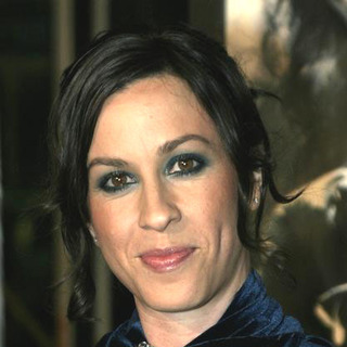 Alanis Morissette in Blade Trinity Los Angeles Premiere - Red Carpet