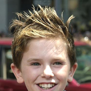 Freddie Highmore in Charlie and the Chocolate Factory World Premiere - Arrivals