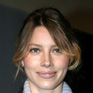 Jessica Biel in 2005 Volkswagen Jetta Premiere Party - Red Carpet