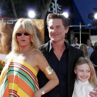 Kurt Russell, Goldie Hawn in Dreamer Los Angeles Premiere - Arrivals