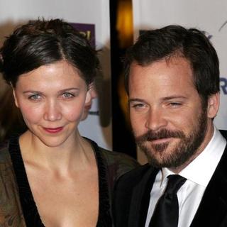 Peter Sarsgaard, Maggie Gyllenhaal in 9th Annual Hollywood Film Festival Awards Gala Ceremony - Arrivals