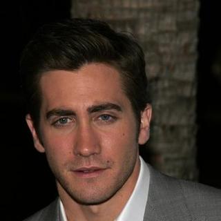 Jake Gyllenhaal in Jarhead World Premiere - Arrivals