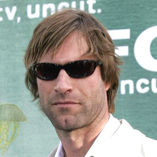 Aaron Eckhart in IFC's After Party