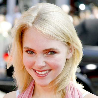 AnnaSophia Robb in Nancy Drew World Premiere