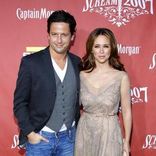 Jennifer Love Hewitt, Ross McCall in 2007 Spike TV Scream Awards