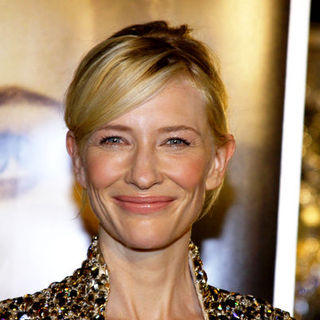 Cate Blanchett in "The Curious Case Of Benjamin Button" Los Angeles Premiere - Arrivals