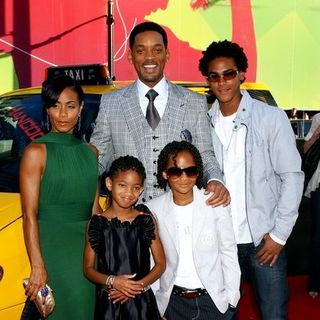 Will Smith, Jada Pinkett Smith, Trey Smith, Jaden Smith, Willow Smith in "Hancock" Premiere - Arrivals