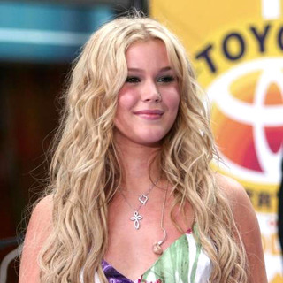 Joss Stone Performs on the 2005 Today Show Summer Concert Series