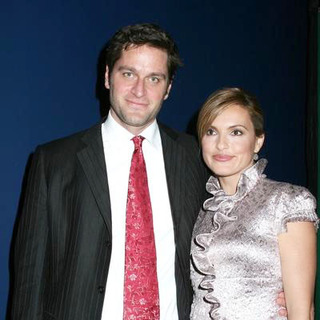 Mariska Hargitay in 19th Anniversary Salute to Children Benefit Dinner