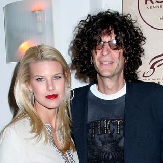Howard Stern, Beth Ostrosky in RSVP to Help Benefit for Habitat for Humanity Hosted by Kenneth Cole and Jon Bon Jovi