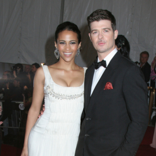 Robin Thicke in Poiret, King of Fashion - Costume Institute Gala at The Metropolitan Museum of Art - Arrivals