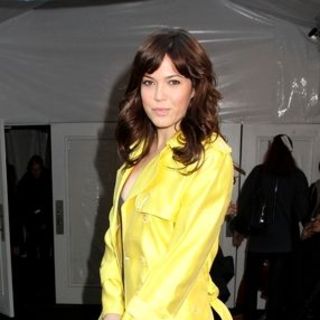 Mandy Moore in Mercedes-Benz Fashion Week Fall 2008 - Herve Leger By Max Azria - Outside Arrivals