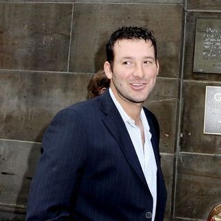 Tony Romo in Cosmopolitan Honors John Mayer as "Fun Fearless Male of the Year" at Cipriani in New York