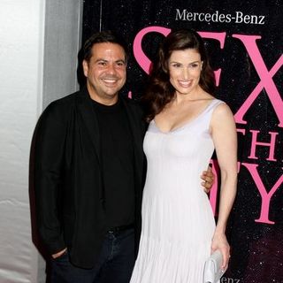 Idina Menzel, Narcisco Rodriguez in "Sex and the City: The Movie" New York City Premiere - Arrivals