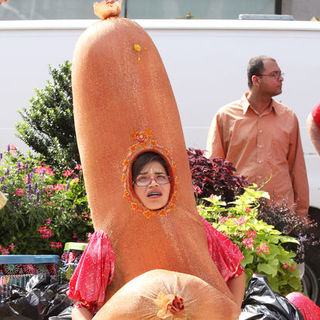 America Ferrera in "Ugly Betty" Filming in Lower Manhattan on August 25, 2009