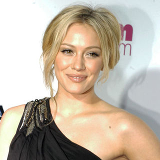 Hilary Duff in 1st Annual "A Night to Make a Difference" Post Oscar Party Hosted by Leeza Gibbons - Arrivals