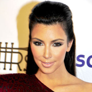 Kim Kardashian in Lamar Odom "Rich Soil" Fashion Clothing Line Launch at Kitson - Arrivals