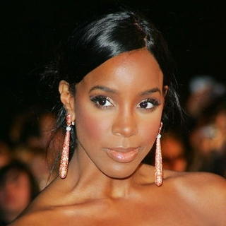 Kelly Rowland in The Brit Awards 2008 - Red Carpet Arrivals