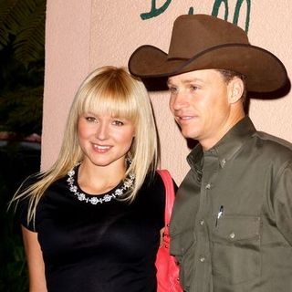 Jewel Kilcher, Ty Murray in 2004 Crest Whitestrips Style Awards - Outside Arrivals