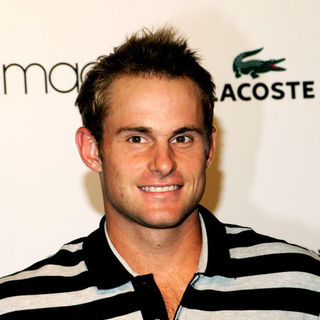 Andy Roddick in Tennis Superstar Andy Roddick at Macy's for Lacoste's 75th Anniversary - August 21, 2008