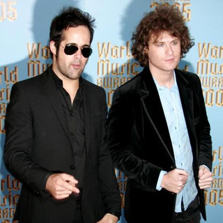 The Killers in 2005 World Music Awards - Arrivals