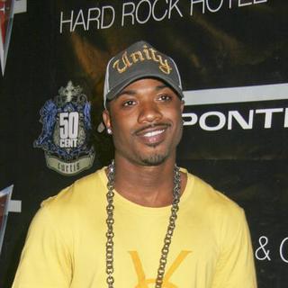 Ray J in 50 Cent Performance - Red Carpet