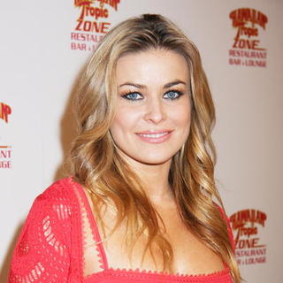 Carmen Electra in Hawaiian Tropic Zone Heats Up Las Vegas Strip