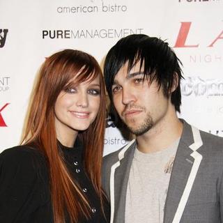 Ashlee Simpson, Pete Wentz in Ashlee Simpson in Concert at LAX Nightclub - February 23, 2008 - Arrivals