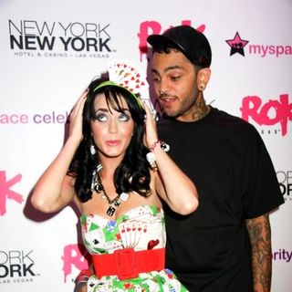 Katy Perry, Travis McCoy in Rok Vegas Nightclub Opening Weekend Celebration - Arrivals