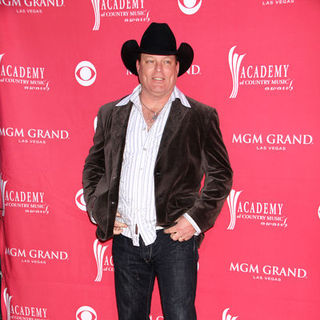 John Michael Montgomery in 44th Annual Academy Of Country Music Awards - Arrivals