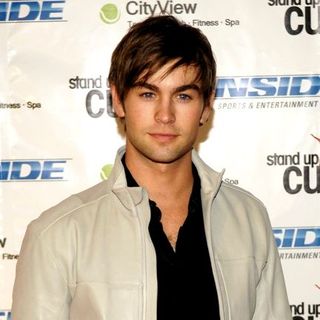 Chace Crawford in Stand Up For a Cure Presents the Dave Matthews Band - Arrivals