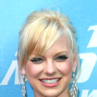 Anna Faris in 2006 MTV Movie Awards - Arrivals