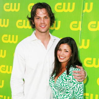 Jared Padalecki, Sandra McCoy in The CW Launch Party - Green Carpet