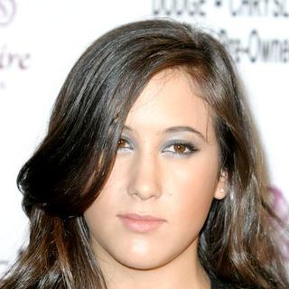 Vanessa Carlton in 6th Annual Lili Claire Foundation Benefit