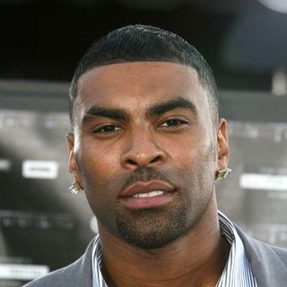 Ginuwine in Transformers Los Angeles Movie Premiere - Arrivals