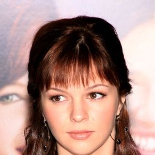 Amber Tamblyn in "The Sisterhood of the Traveling Pants 2" New York City Premiere - Arrivals