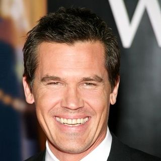 Josh Brolin in "W." New York City Premiere - Arrivals