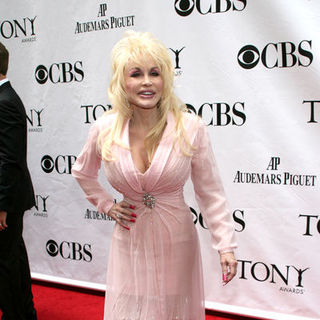 Dolly Parton in 63rd Annual Tony Awards - Arrivals