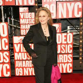 Faye Dunaway in 2009 MTV Video Music Awards - Arrivals