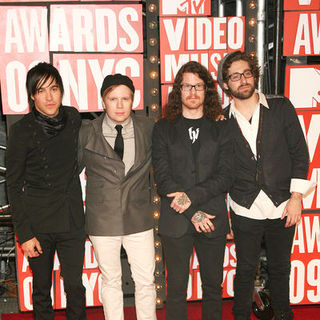 Fall Out Boy in 2009 MTV Video Music Awards - Arrivals