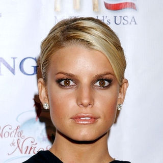 Jessica Simpson in 2nd Annual Noche de Ninos Gala Honoring Johnny Depp