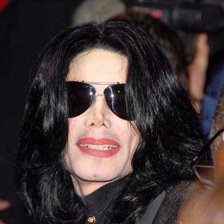 Michael Jackson in 2006 World Music Awards - Arrivals