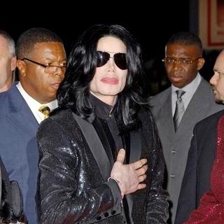 Michael Jackson in 2006 World Music Awards - Arrivals