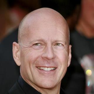 Bruce Willis in Live Free or Die Hard (Die Hard 4) Movie Premiere - U.K. - Arrivals