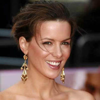 Kate Beckinsale in Live Free or Die Hard (Die Hard 4) Movie Premiere - U.K. - Arrivals