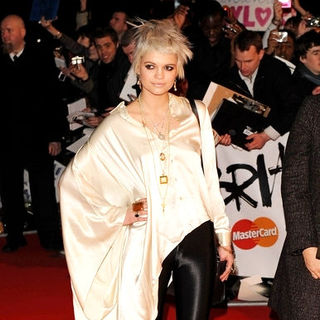 Pixie Geldof in The Brit Awards 2009 - Arrivals